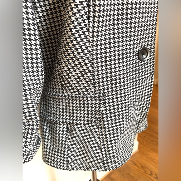 NWT KAY UNGER Houndstooth Blazer - Picture 9 of 9